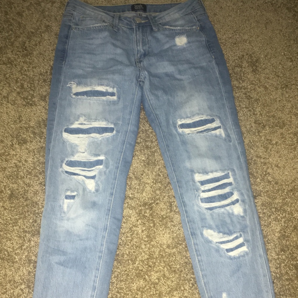 2 pairs of Jeans💛